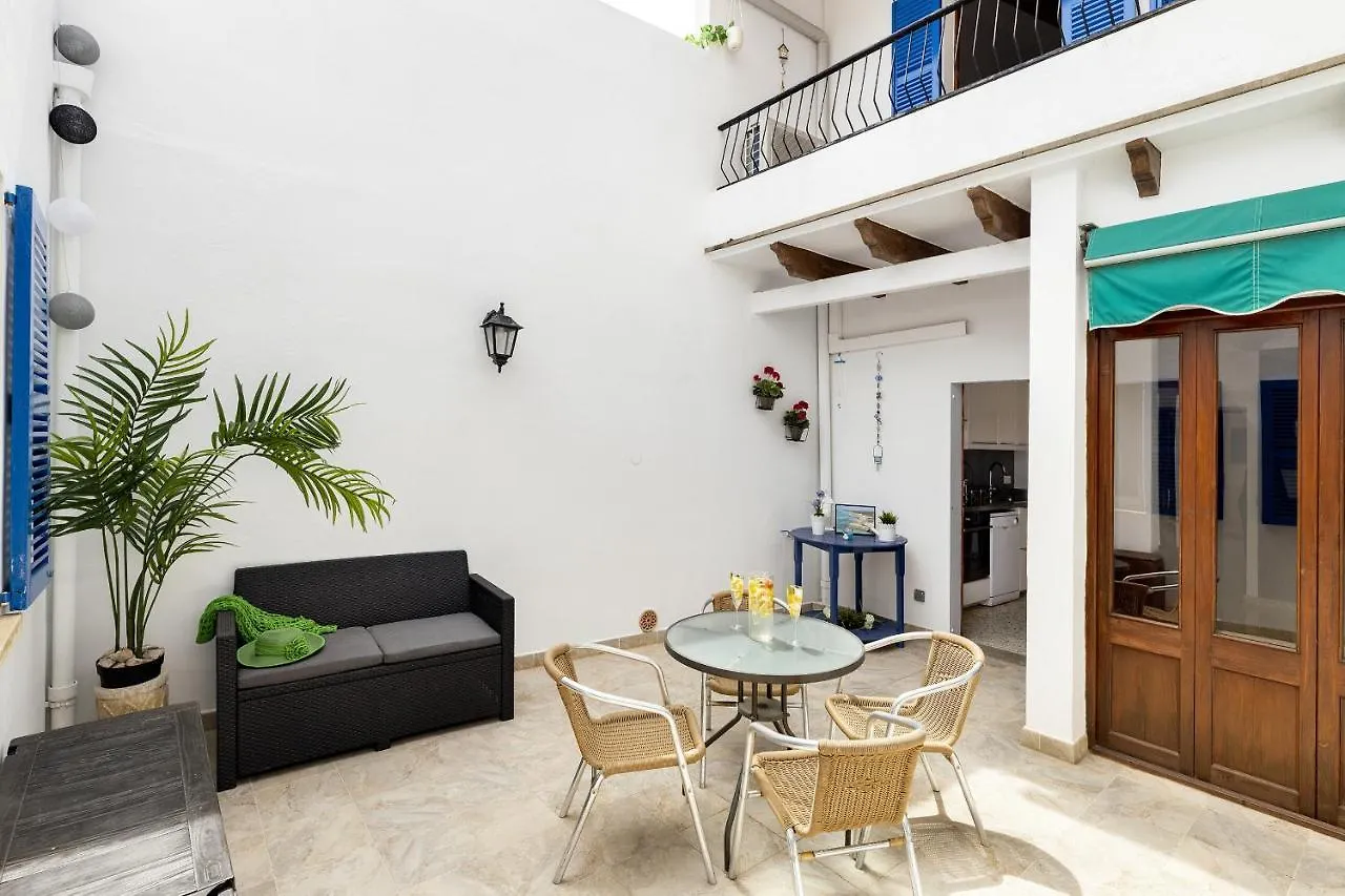 Duplex Flat In The Old Town Of Alcudia Apartamento  Alcúdia